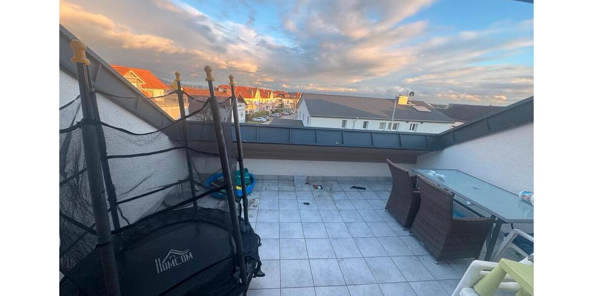 Dachgeschoßwohnung Groß-Rohrheim Rohrheim - 5 Zimmer, 116 m&sup2;, 1.400&euro; | Angebot:24953098