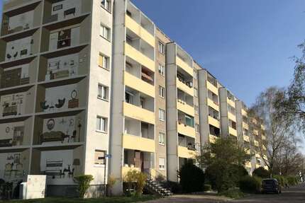 Wohnung zum Mieten in Halle (Saale) 250 € 41.12 m² 2 zimmer