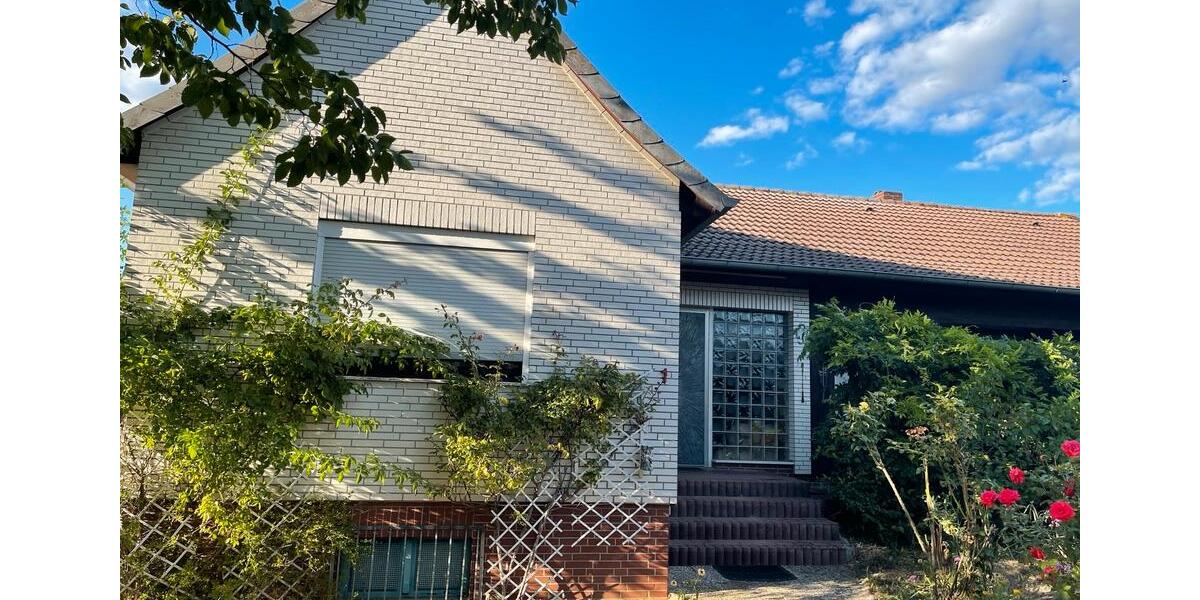 Einfamilienhaus Königslutter am Elm - 4 Zimmer, 120 m&sup2;, 1.150&euro; | Angebot:26269278