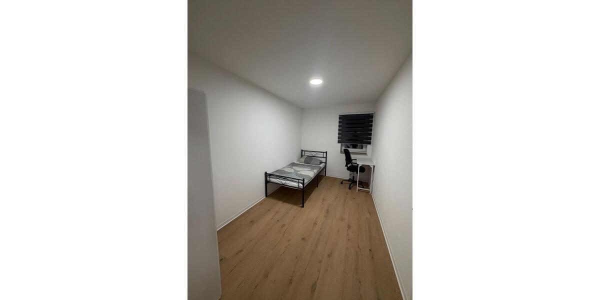 Etagenwohnung Heilbronn Frankenbach - 5 Zimmer, 15 m&sup2;, 370&euro; | Angebot:24300731