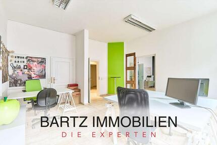 Büroeinheit mit zwei Räumen, im Gemeinschaftsbüro, sowie Stellplatz im Zentrum von Neustadt zimmer