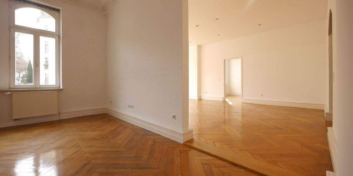 Etagenwohnung Erfurt Altstadt - 3 Zimmer, 134 m&sup2;, 975&euro; | Angebot:26153992