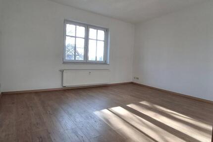 Wohnung Zeitz - 3 Zimmer, 57 m&sup2;, 380&euro; | Angebot:25378244