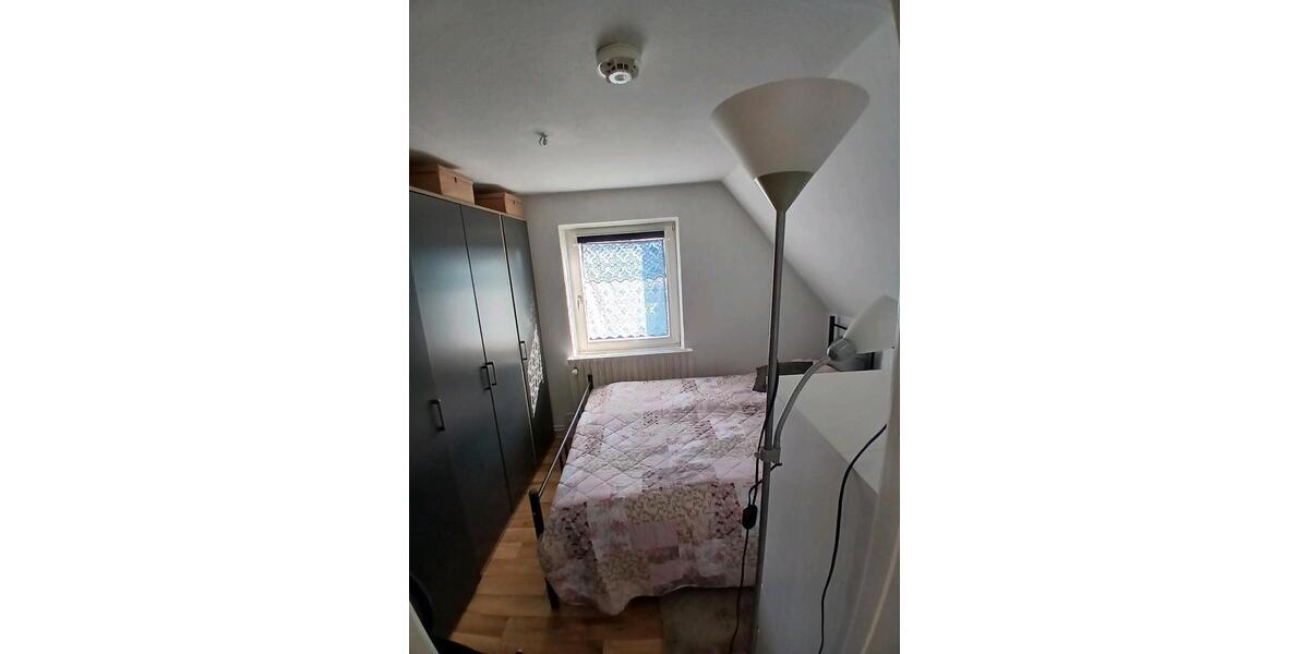 Dachgeschoßwohnung Kellinghusen - 1.5 Zimmer, 27 m&sup2;, 308&euro; | Angebot:25751307