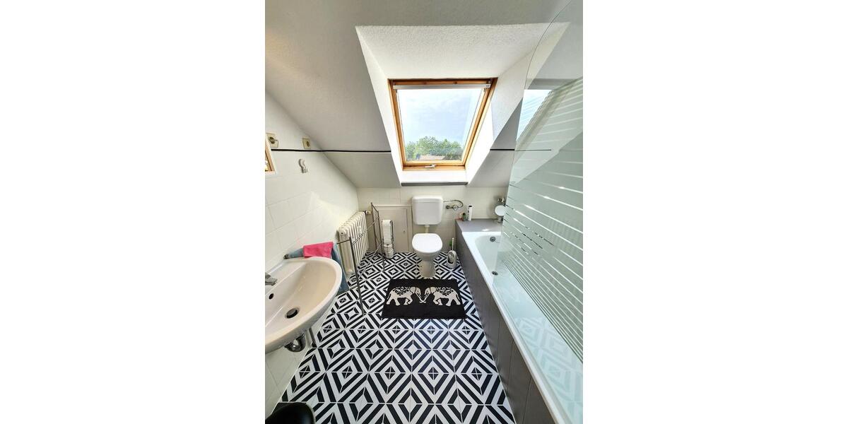 Dachgeschoßwohnung Wuppertal Dornap - 2.5 Zimmer, 57 m&sup2;, 585&euro; | Angebot:26574392