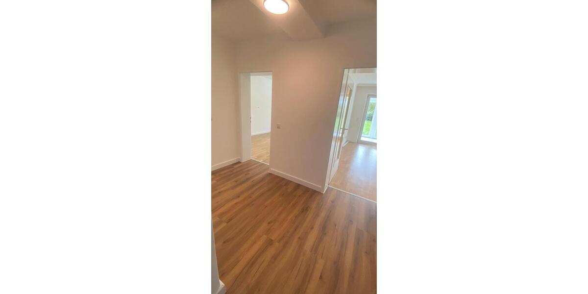 Etagenwohnung Düsseldorf Stadtbezirk 5 - 2 Zimmer, 77 m&sup2;, 1.400&euro; | Angebot:26160667