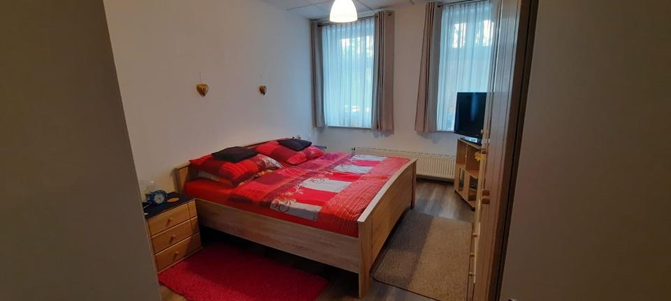 Erdgeschoßwohnung Oelsnitz (Vogtland) - 2 Zimmer, 78 m&sup2;, 450&euro; | Angebot:25868362