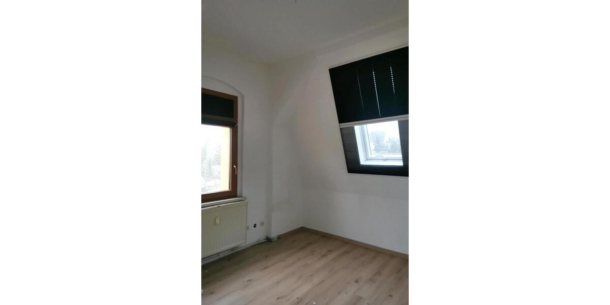 Dachgeschoßwohnung Hohenstein-Ernstthal Ernstthal - 2 Zimmer, 42 m&sup2;, 320&euro; | Angebot:26223315