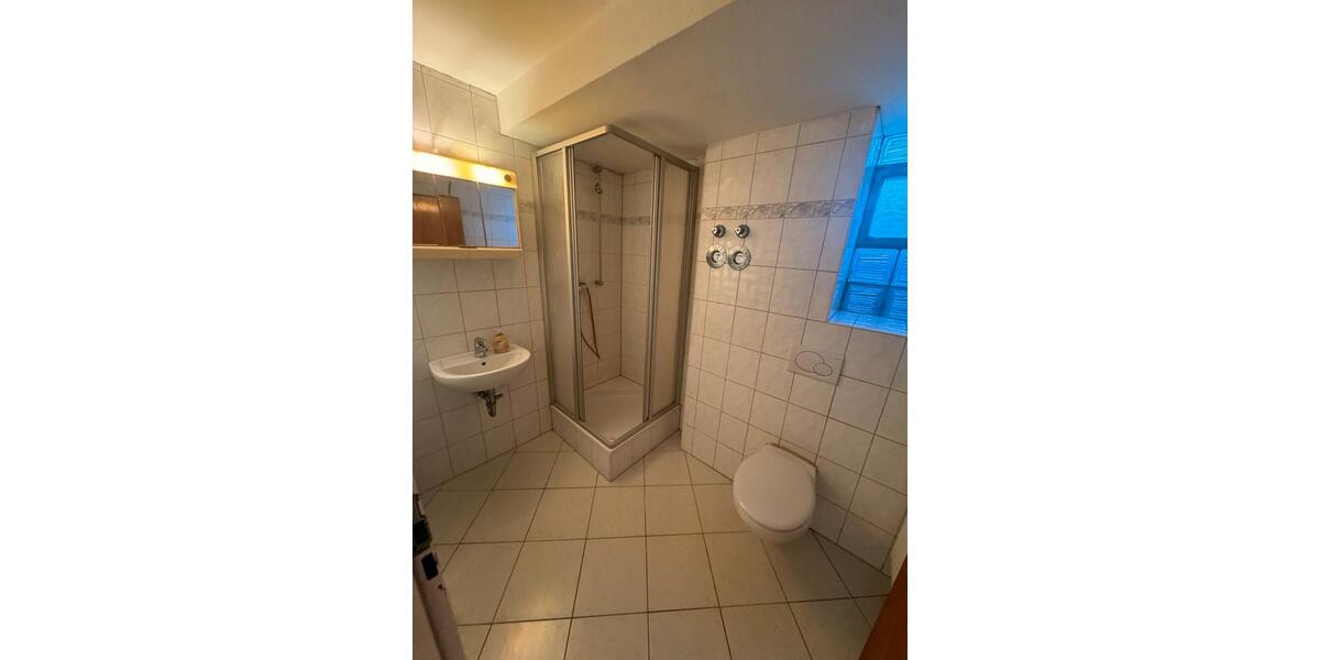 Etagenwohnung Riedstadt - 1 Zimmer, 21 m&sup2;, 300&euro; | Angebot:26618300