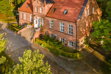 Geschmackvolle, sanierte 1-Raum-Wohnung mit schöner Ausstattung zimmer