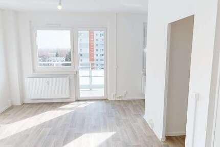 Wohnung zum Mieten in Chemnitz 241 € 35.9 m² 1 zimmer