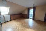Dachgeschoßwohnung Aiterhofen - 4 Zimmer, 88 m&sup2;, 810&euro; | Angebot:25046973