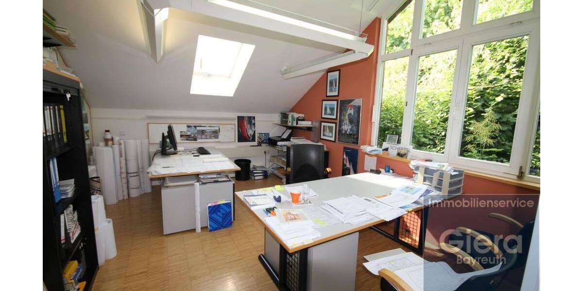 Gewerbeobjekt Warmensteinach - 5 Zimmer, 135 m&sup2;, 945&euro; | Angebot:24024973