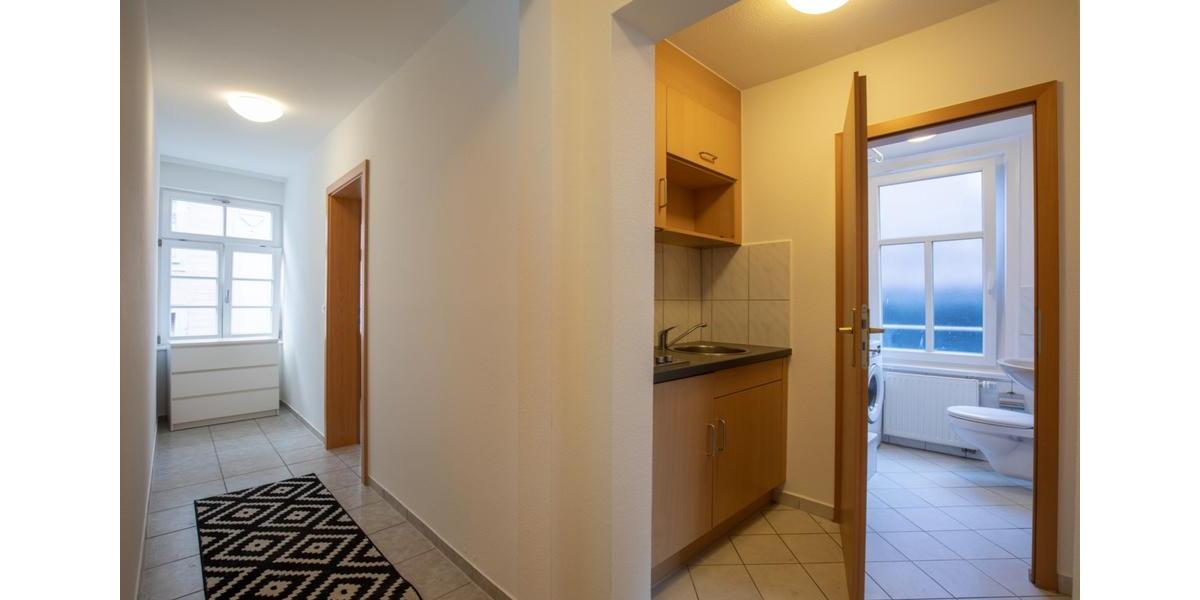 Möbliertes WG-Gästezimmer mit WLAN, Küche, Bad & Waschmaschine 1 zimmer