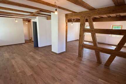 Wohnung zum Mieten in Lonnerstadt 1.206,58 € 98.9 m² 4 zimmer