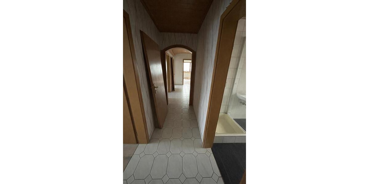 Erdgeschoßwohnung Wellendingen - 5 Zimmer, 107 m&sup2;, 1.150&euro; | Angebot:25967866