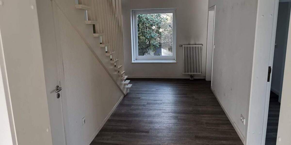 Einfamilienhaus Buxtehude - 5 Zimmer, 180 m&sup2;, 2.200&euro; | Angebot:25800824