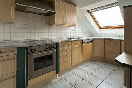 Helle 3-Zimmer Wohnung mit Balkon und Einbauküche 3 zimmer