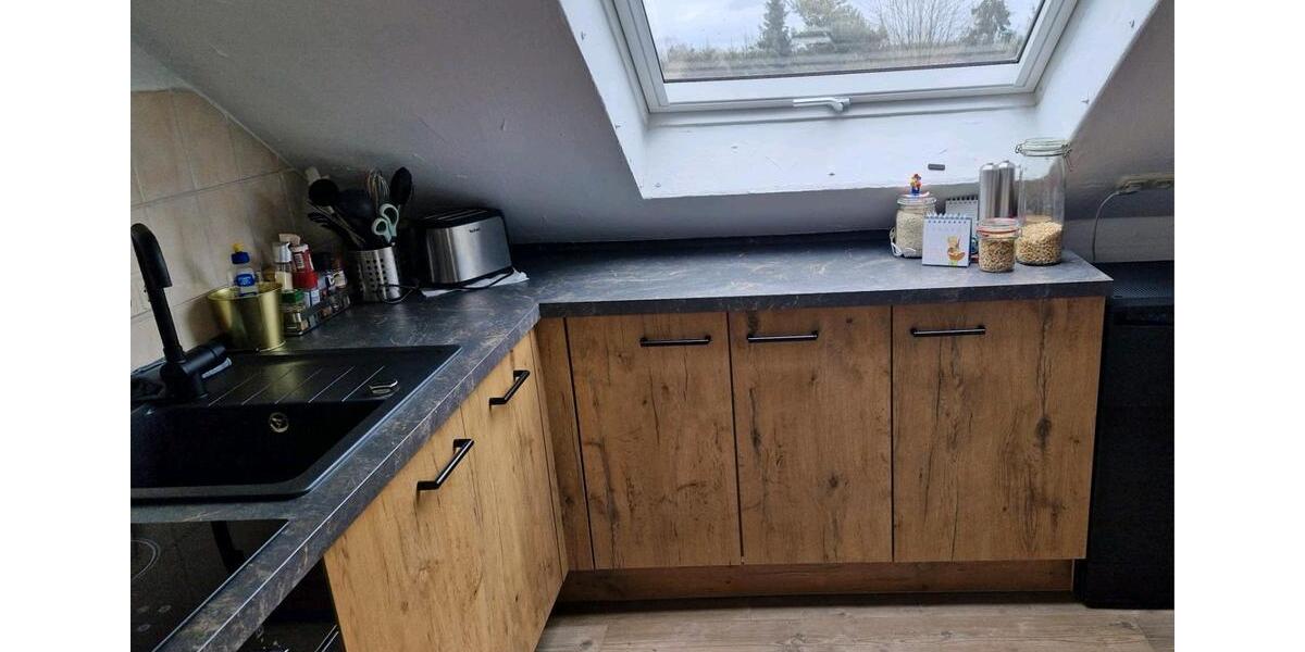 Dachgeschoßwohnung Erftstadt - 3 Zimmer, 70 m&sup2;, 750&euro; | Angebot:25255180