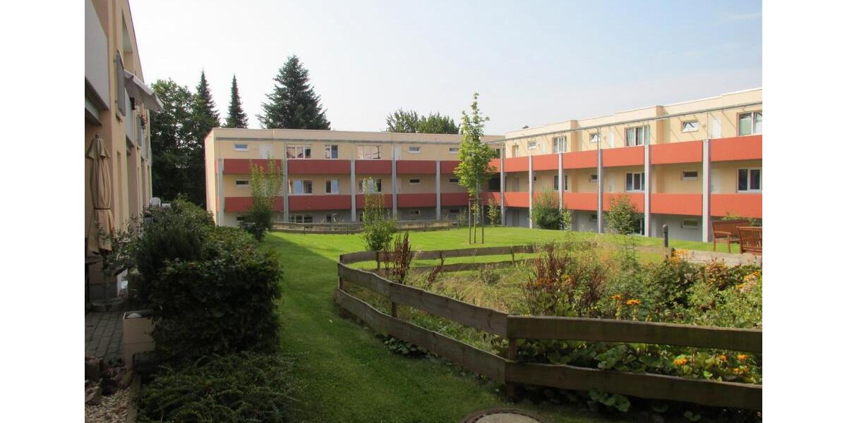 Terrassenwohnung Blomberg - 3 Zimmer, 73 m&sup2;, 585&euro; | Angebot:26087013