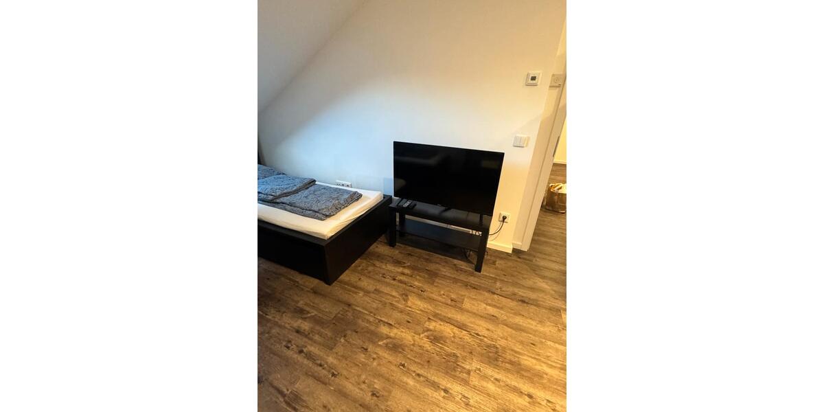 Wohnen auf Zeit Frankfurt am Main Unterliederbach - 4 Zimmer, 130 m&sup2;, 2.000&euro; | Angebot:26605389