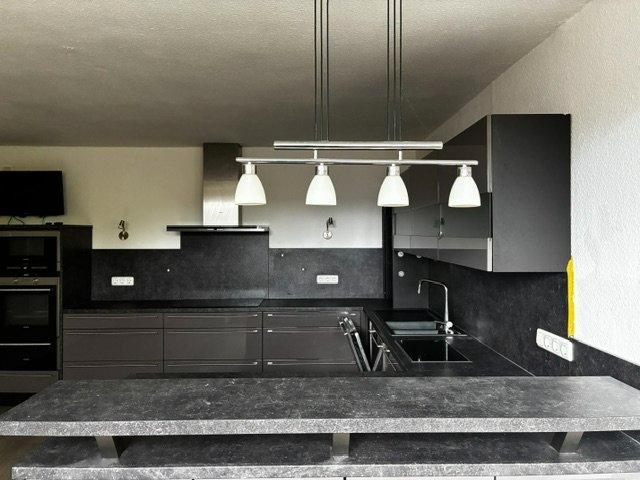 Dachgeschoßwohnung Bad Pyrmont - 5 Zimmer, 143 m&sup2;, 860&euro; | Angebot:26610283
