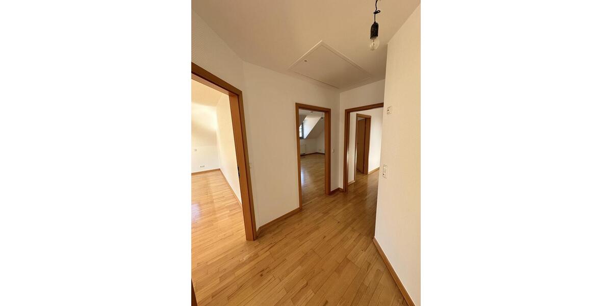 Dachgeschoßwohnung Schweich - 2 Zimmer, 74 m&sup2;, 845&euro; | Angebot:26504987