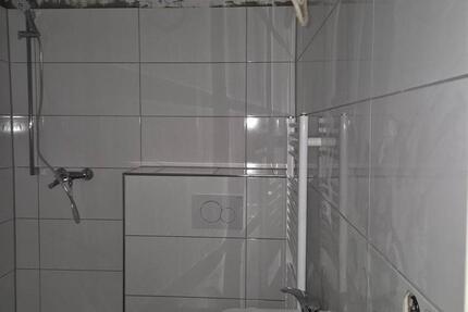 Erstbezug nach Sanierung: 4,5-Zi.-Wohnung im 2. OG in Bochum Südi zimmer