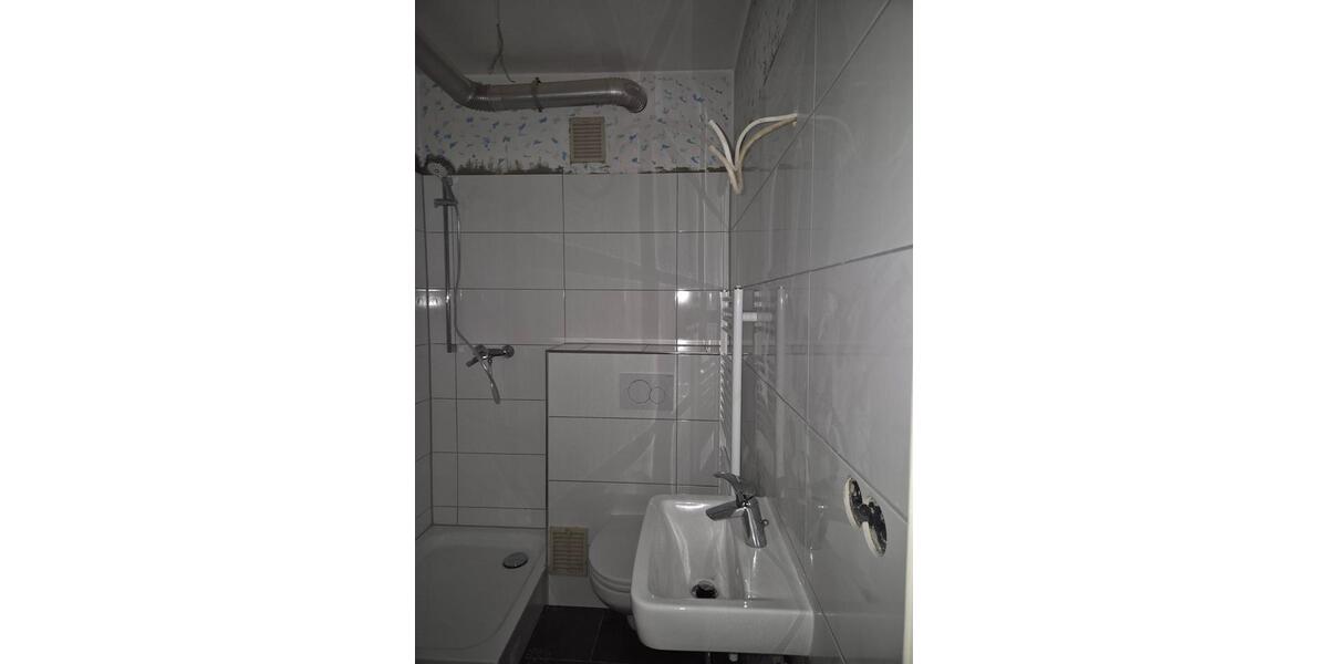 Erstbezug nach Sanierung: 4,5-Zi.-Wohnung im 2. OG in Bochum Südi zimmer