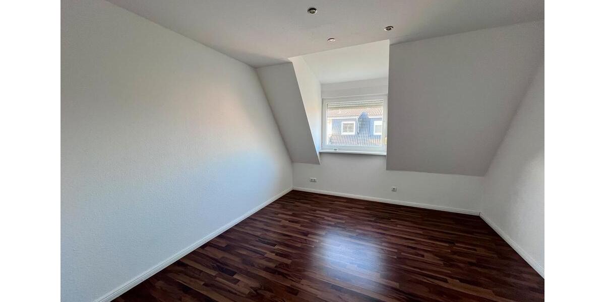 Dachgeschoßwohnung Wolfsburg Alt-Wolfsburg - 3 Zimmer, 75 m&sup2;, 1.240&euro; | Angebot:24651839