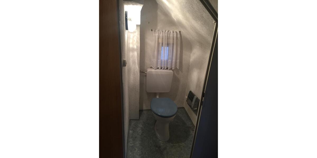 Dachgeschoßwohnung Tuttlingen - 3 Zimmer, 52 m&sup2;, 450&euro; | Angebot:26047538