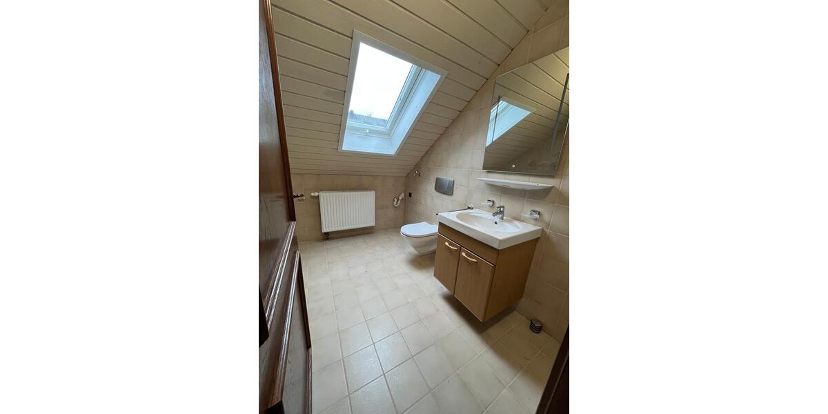 Gemütliche Dachgeschosswohnung in Neunburg vorm Wald zu vermieten 4 zimmer