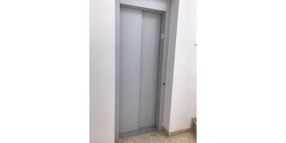 Etagenwohnung Gera Ostviertel - 2 Zimmer, 66 m&sup2;, 420&euro; | Angebot:26154818