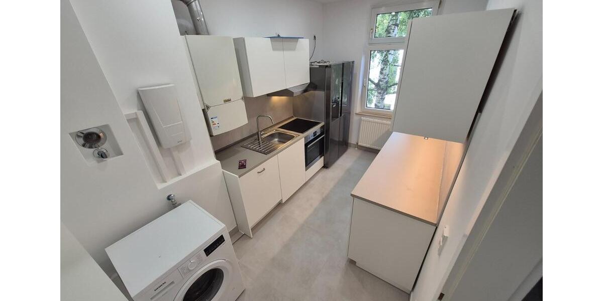 WG Zimmer in 4er WG. Voll möbliert. Renoviert 4 zimmer