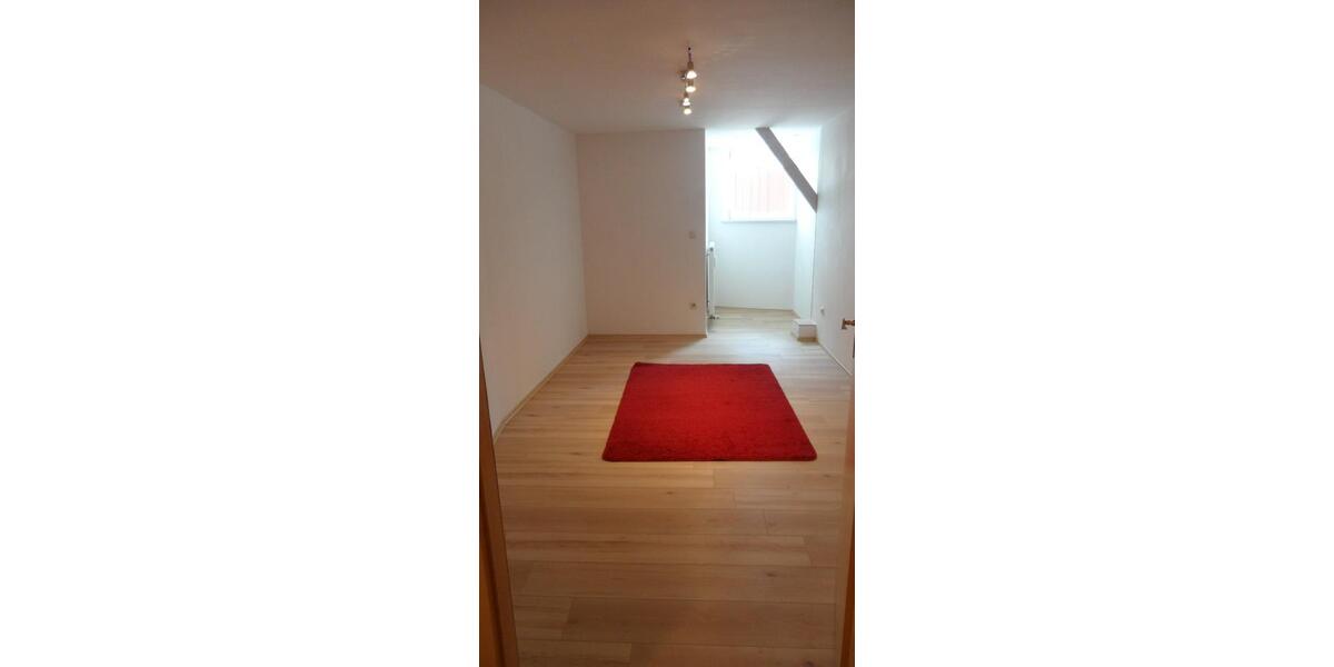 Etagenwohnung Simbach am Inn - 5 Zimmer, 169 m&sup2;, 1.170&euro; | Angebot:24801129