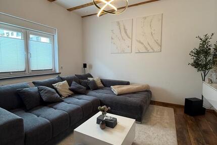 Eigene Terrasse und kl. Privatgarten: 2-Zimmer-Wohnung, ab 01.11 zimmer