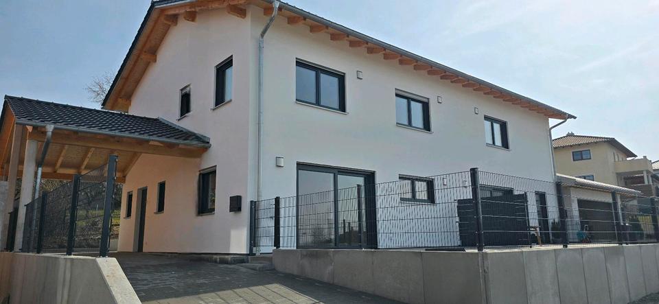 Doppelhaushälfte Bogen - 5 Zimmer, 134 m&sup2;, 1.350&euro; | Angebot:25568550