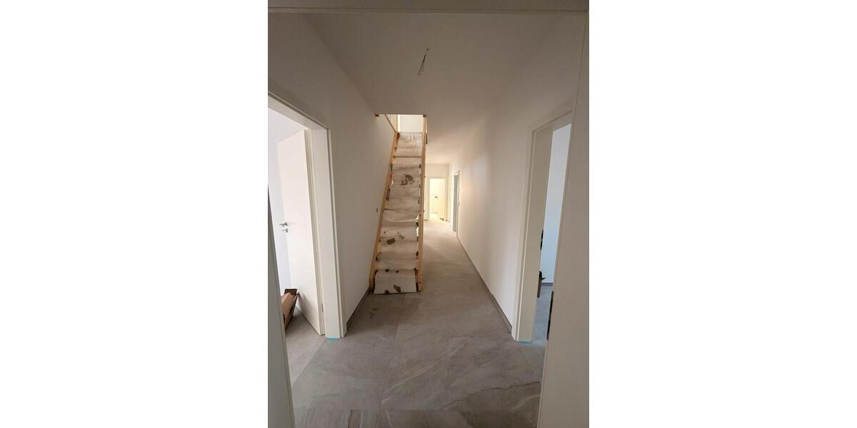 Etagenwohnung Dörverden - 5 Zimmer, 130 m&sup2;, 1.400&euro; | Angebot:26698534