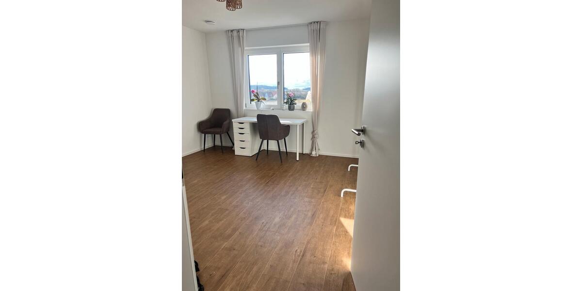 Doppelhaushälfte Aichach - 5 Zimmer, 188 m&sup2;, 1.680&euro; | Angebot:25170599