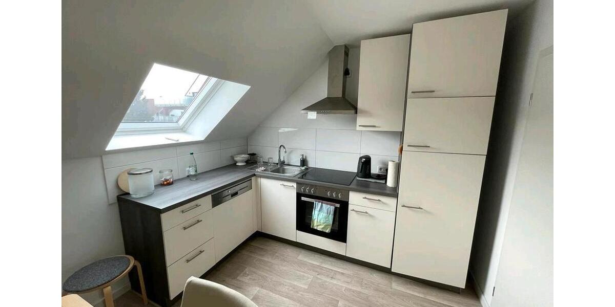 Dachgeschoßwohnung Riedstadt - 2 Zimmer, 77 m&sup2;, 830&euro; | Angebot:24893209