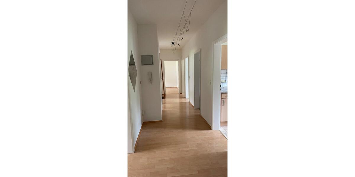 Erdgeschoßwohnung Baiersbronn - 3.5 Zimmer, 85 m&sup2;, 680&euro; | Angebot:26278591