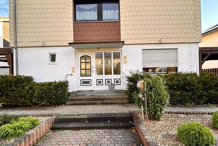 Wohnung Stadtallendorf - 4 Zimmer, 105 m&sup2;, 1.100&euro; | Angebot:27603066