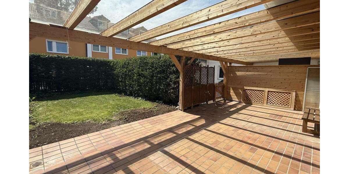 Etagenwohnung Brunnthal - 2 Zimmer, 74 m&sup2;, 800&euro; | Angebot:24771000