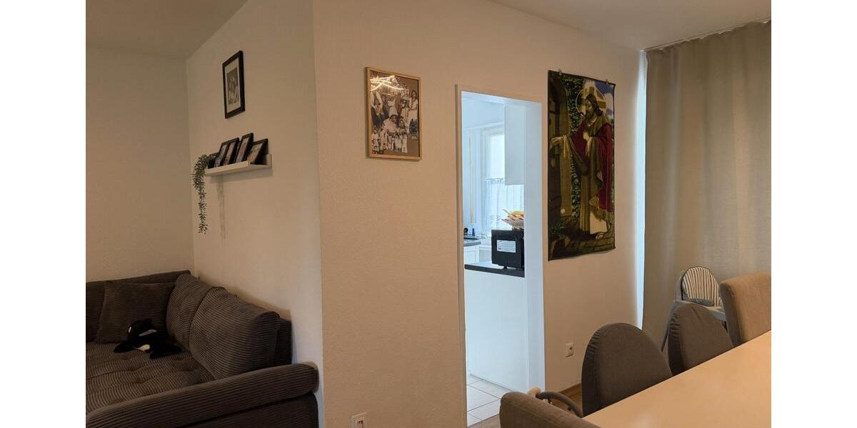 Etagenwohnung Wiesbaden Bierstadt - 2.5 Zimmer, 70 m&sup2;, 910&euro; | Angebot:26670550