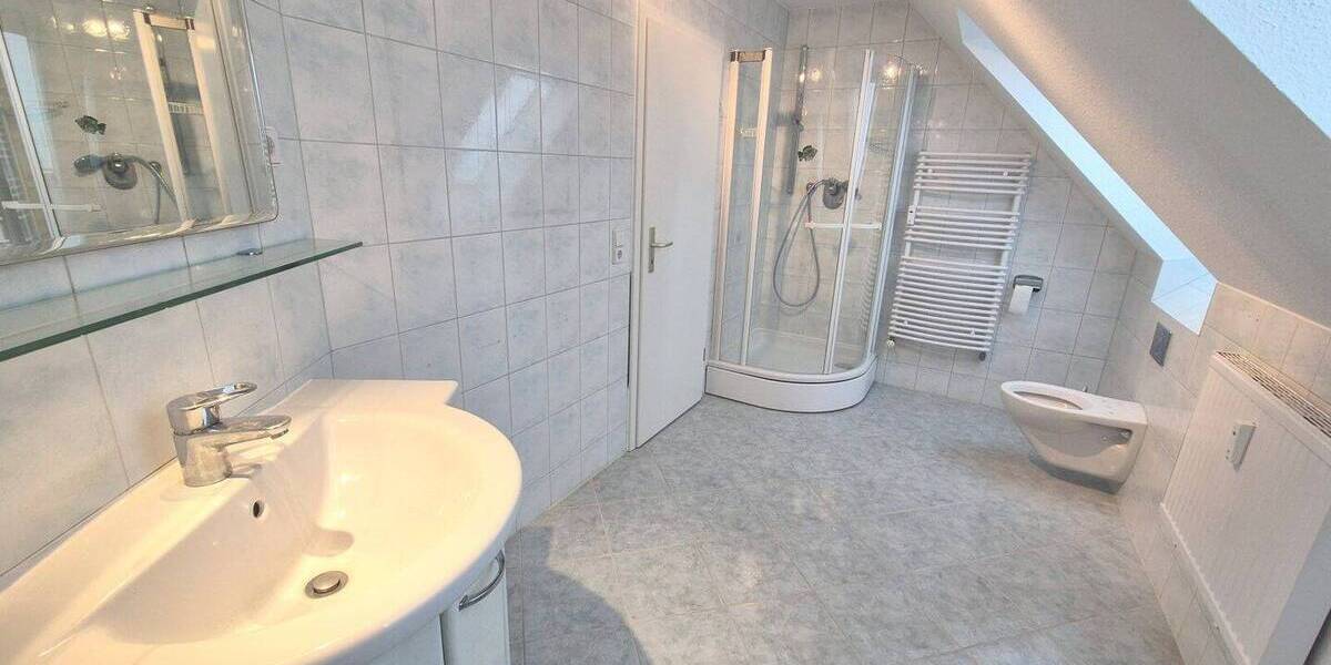 Etagenwohnung Chemnitz Hilbersdorf - 3 Zimmer, 117 m&sup2;, 650&euro; | Angebot:26852247