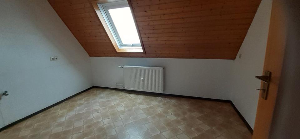 Dachgeschoßwohnung Allersberg Eismannsdorf - 2 Zimmer, 65 m&sup2;, 450&euro; | Angebot:24889009