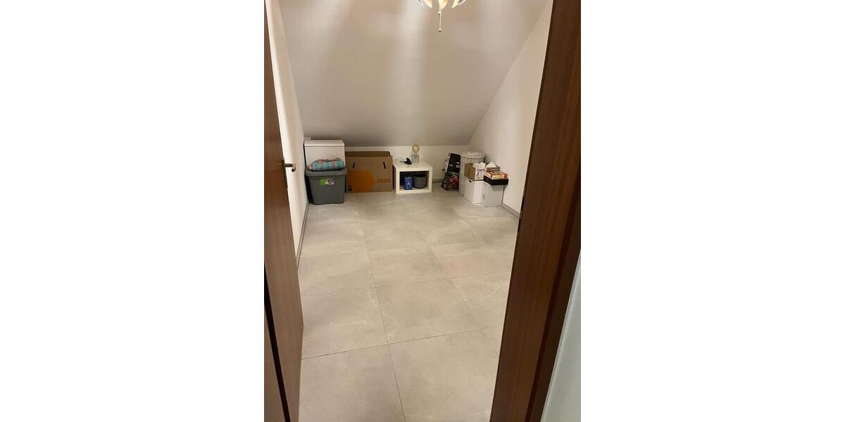 Etagenwohnung Kaarst - 3 Zimmer, 82 m&sup2;, 1.280&euro; | Angebot:26676667