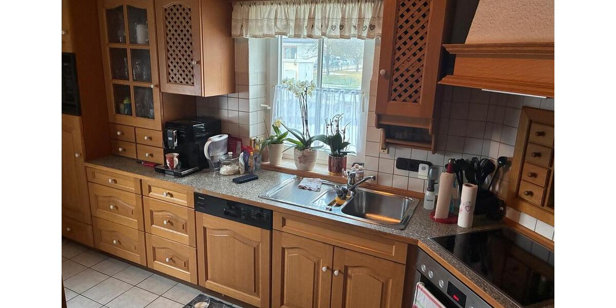 Erdgeschoßwohnung Marktl - 3 Zimmer, 100 m&sup2;, 900&euro; | Angebot:24940913