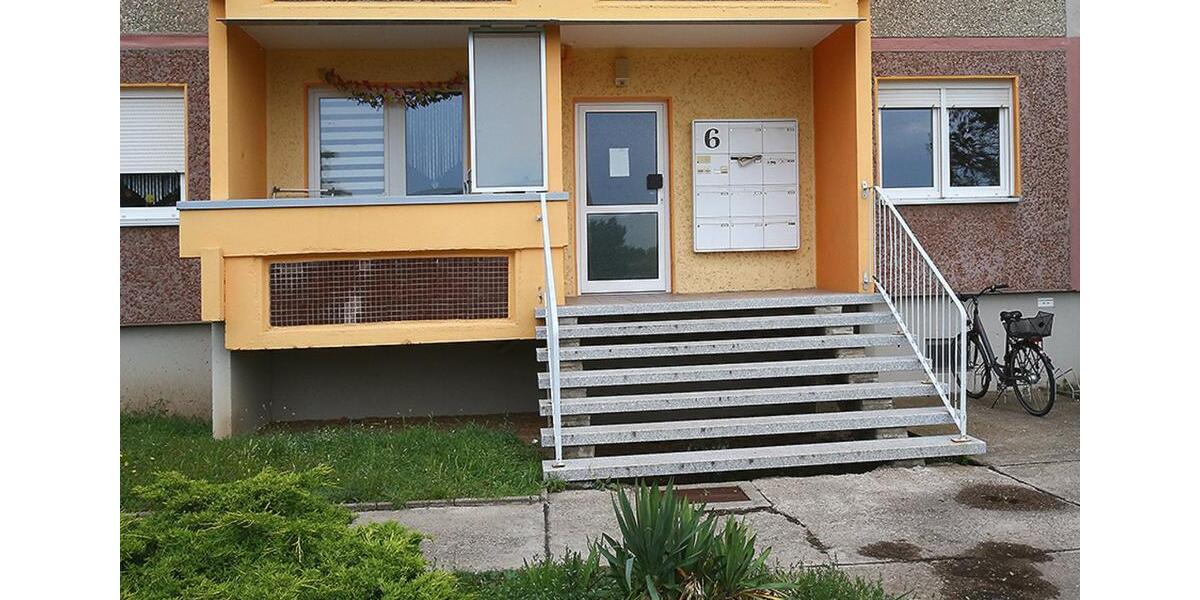 Etagenwohnung Eisleben (Lutherstadt) - 4 Zimmer, 66 m&sup2;, 283&euro; | Angebot:20829765