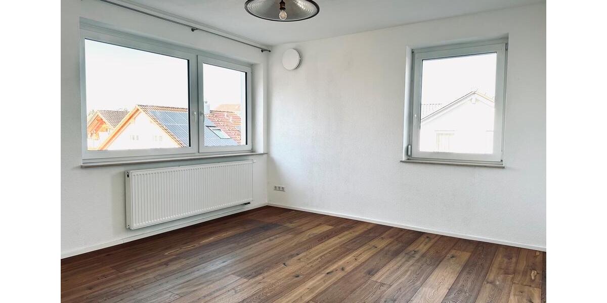 Etagenwohnung Salach - 3 Zimmer, 105 m&sup2;, 1.250&euro; | Angebot:24600210